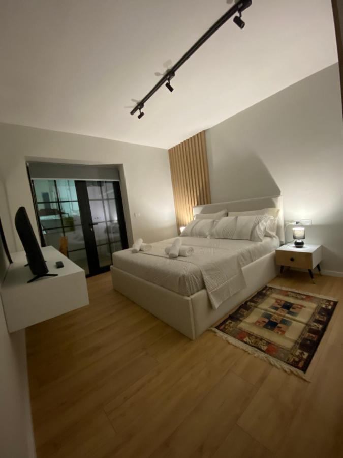 Ferienwohnung Lucas Downtown Tirana Exterior foto
